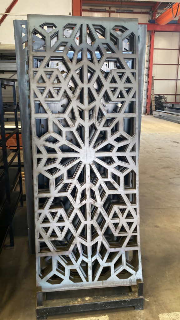boru lazer kesim makinası, profil lazer kesim makinası, lazer boru kesim makinası, lazer kesim makinası, boru lazer makinesi, metal boru lazer kesim makinası, lazer kesim boru makinası, fiber lazer kesim makinesi sac, sac lazer kesici makinesi, boru lazer kesim, lazer kesim sac makinası, küçük fiber lazer kesim makinesi